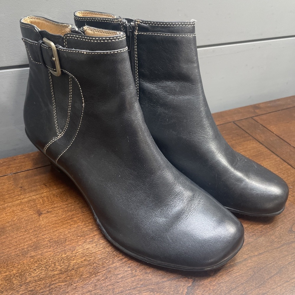 Softspots Black Leather Zip Ankle Boots Womens Size 9 M Style 732100